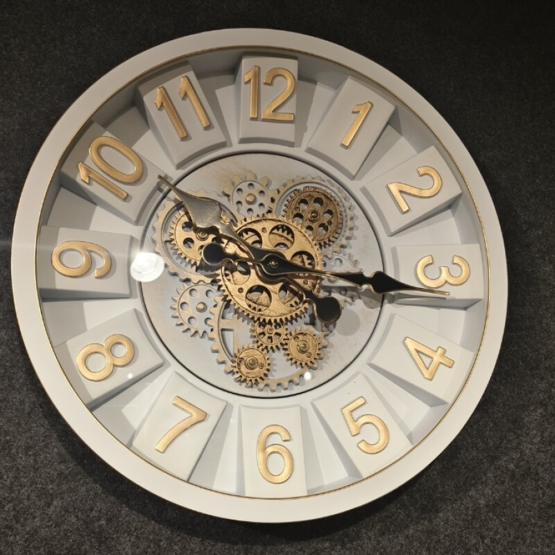 Modern Gear Wall Clock – White & Gold Luxury Design