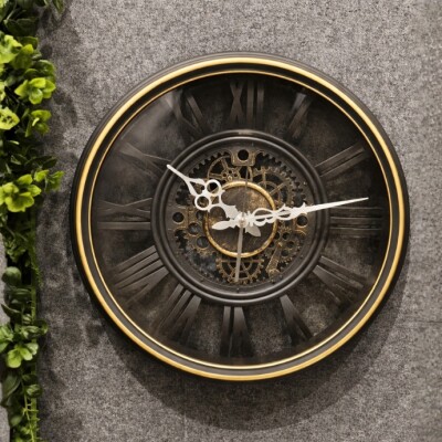 Luxury Roman Gear Wall Clock – Black Vintage Design