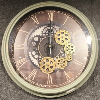 Classic Roman Gear Wall Clock – Vintage Industrial Style